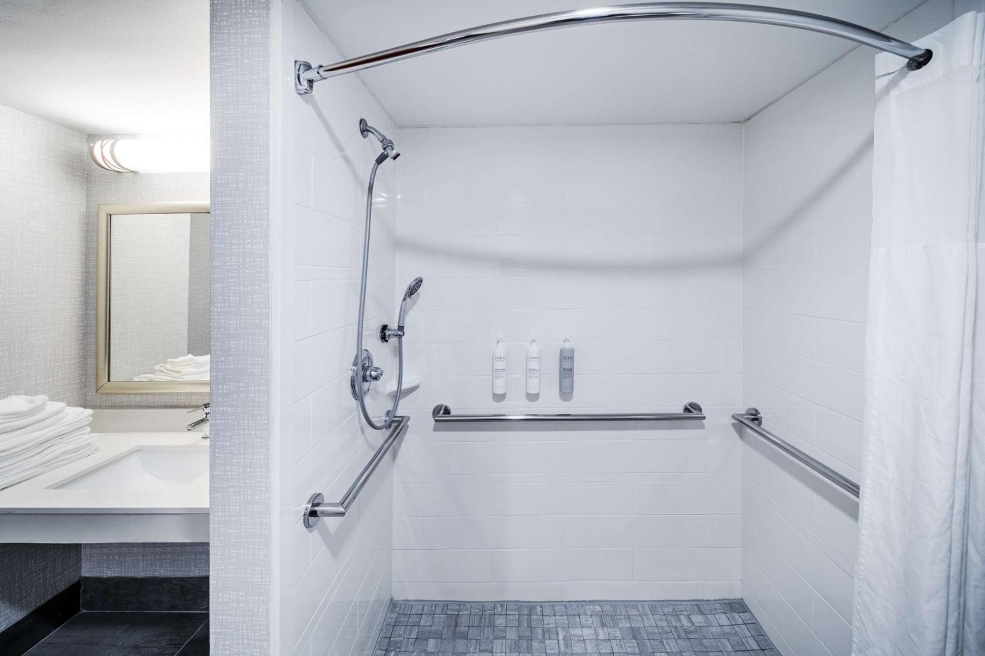 Hampton Inn & Suites Tulsa-Woodland Hills Buitenkant foto