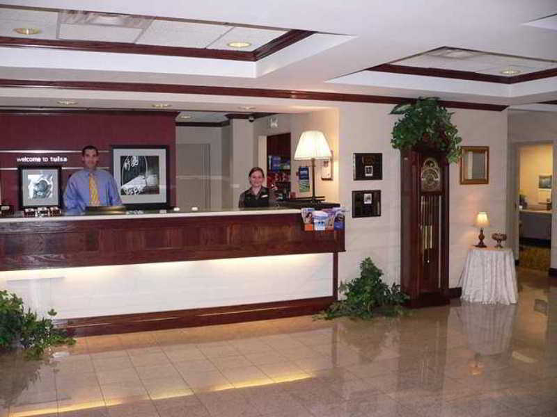 Hampton Inn & Suites Tulsa-Woodland Hills Interieur foto
